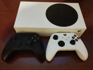 Xbox Series S Consola + 2 Mandos