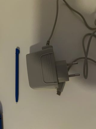 Nintendo 2DS + Mario Kart 7