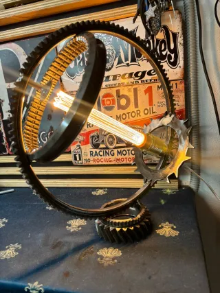 Lampada design industriale ingranaggi
