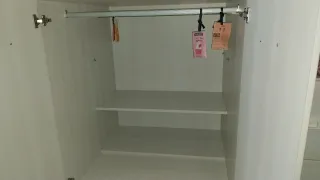 Cama juvenil con armario y cajoneras