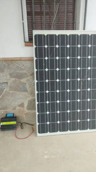 Panel Solar ,regulador y inversor