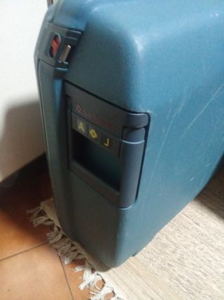 Maletas Rígidas Samsonite (Negra y Azul)