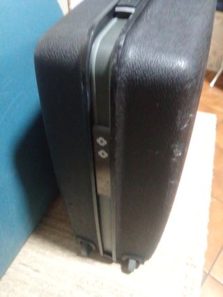 Maletas Rígidas Samsonite (Negra y Azul)