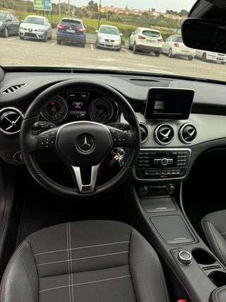 Mercedes-Benz GLA 2014