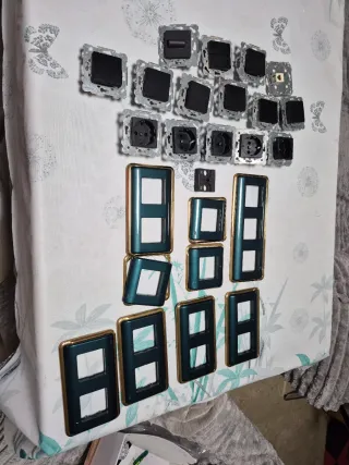 Marcos enchufes, interruptores, conmutadores