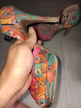 Tacones multicolor talla 37