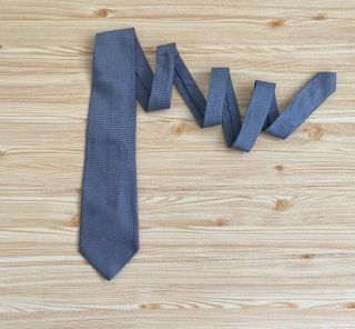 Cravatta uomo blu