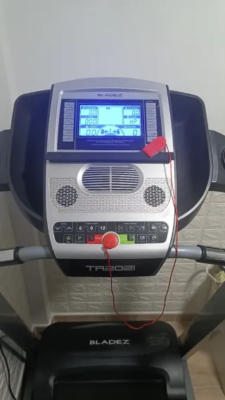 Cinta de correr Bladez TR202i