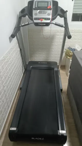 Cinta de correr Bladez TR202i