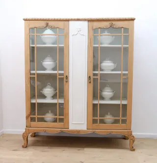 VITRINA MADERA ANTIGUA