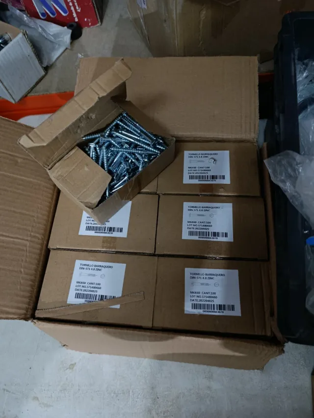 Lote completo de ferretería – Liquidación total