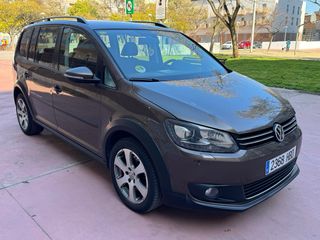 Volkswagen Touran 2011 MODELO CROSS NACIONAL.