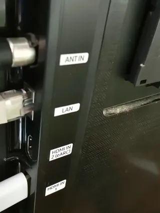 Samsung 43" 4K Crystal UHD (Impecable) + Mando