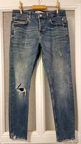 Pantalón vaquero ZARA chico Talla 42