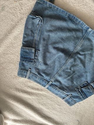 Falda vaquera con bolsillos