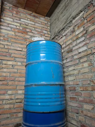 Bidón metálico azul 200L