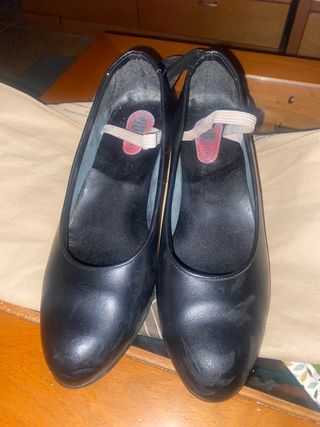 Zapatos Flamenco Sevillana Negros sin chapas metal