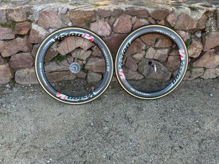 Bicicleta Giant Carbono con Ruote Vision