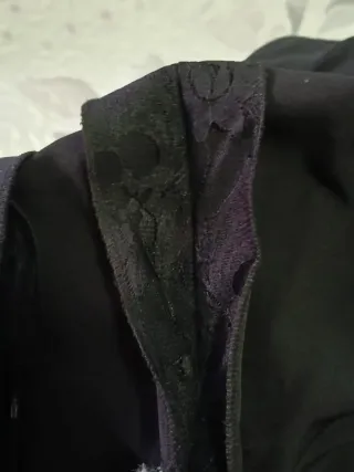 Traje de flamenca negro con volantes