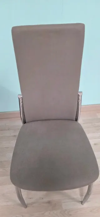 4 Sillas de comedor grises de tela y metal 50Euros