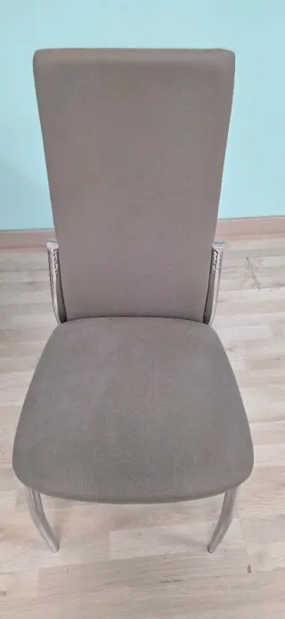 4 Sillas de comedor grises de tela y metal 50Euros