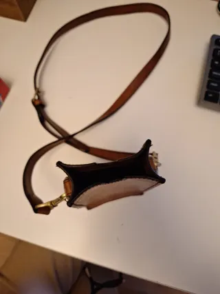 Bandolera para móvil de piel