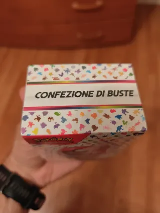 Box Pokémon Scarlatto & Violetto 151