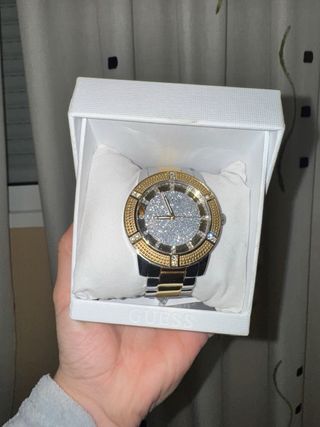 Reloj Guess Blanco y Dorado