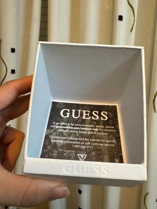 Reloj Guess Blanco y Dorado