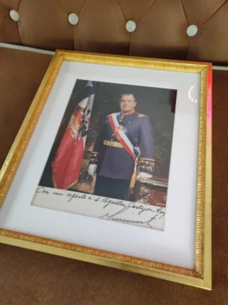 Augusto Pinochet fotografia histórica firmads