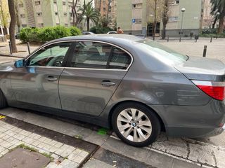 BMW E60 545i 333cv v8 manual