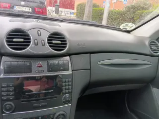 Mercedes-Benz  CLK 2005