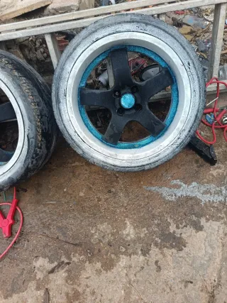 Llantas Momo 17 4x100