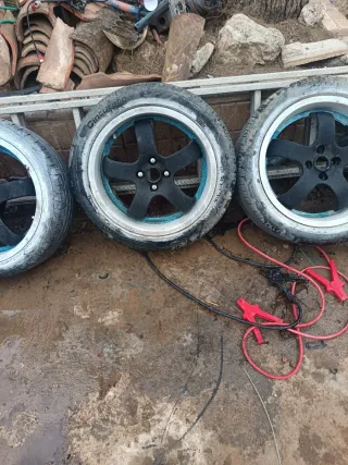 Llantas Momo 17 4x100
