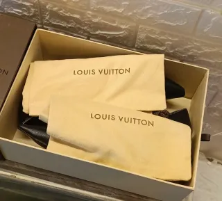 Décolleté Louis Vuitton Nere e Oro