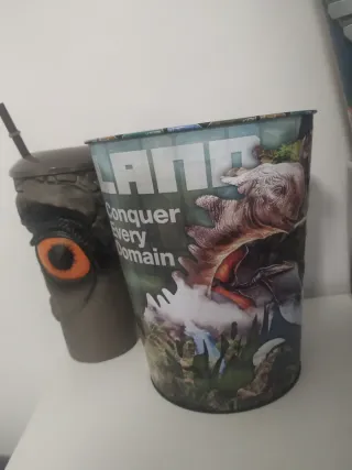 Vaso y cubo Jurassic World El Renacer