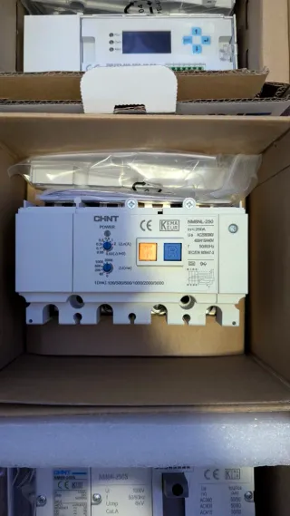 SUPER PACK INTERRUPTOR AUTOMATICO CHINT 4P/250A