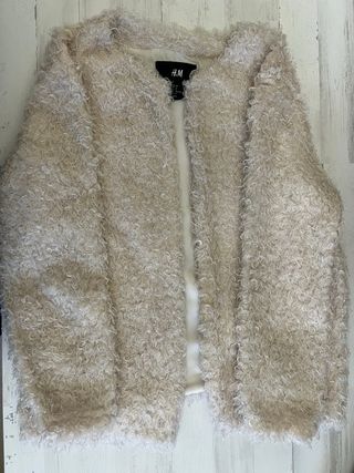 Lote 2 Chaquetas cortas  y 1 chaleco