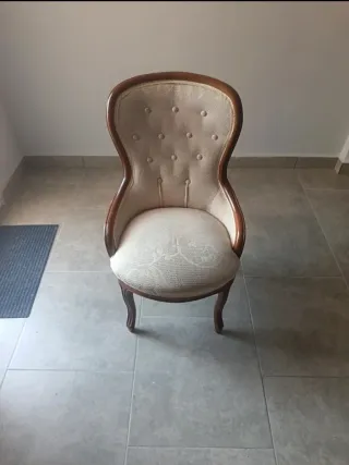 Silla de comedor tapizada