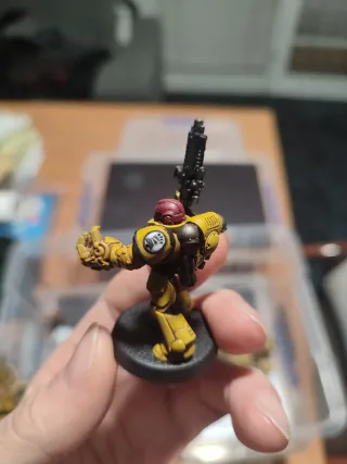 Warhammer Puños Imperiales Marines Primaris