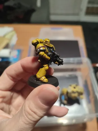 Warhammer Puños Imperiales Marines Primaris