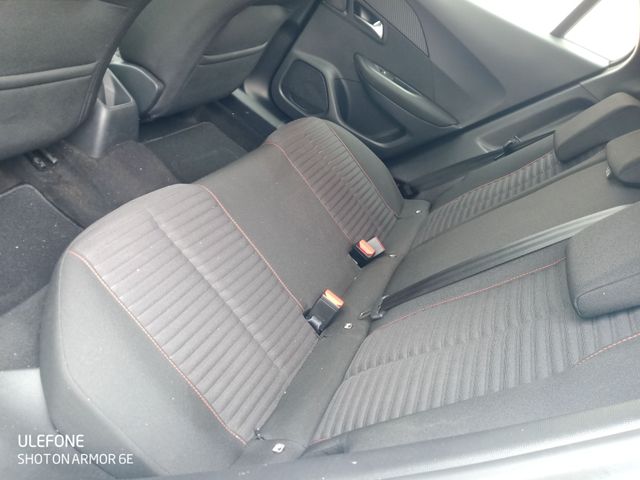 Peugeot 2008 2021