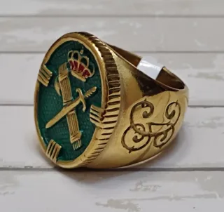 REBAJADO. SELLO ANILLO BAÑO ORO G. CIVIL