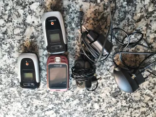 Lote 3 Móviles Motorola Plata y Marrón