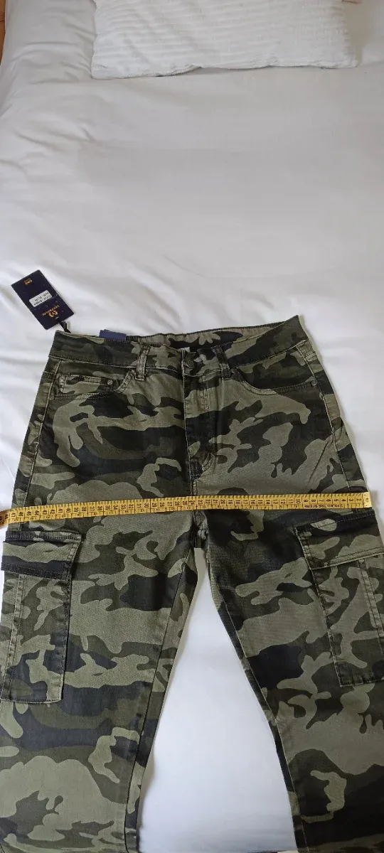 PANTALÓN CARGO CAMUFLAJE UNISEX