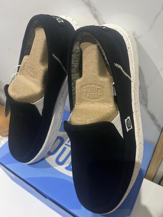 Náuticos negros Hey Dude hombre