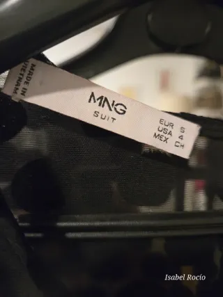 Blusa Mango plumeti negra Talla S