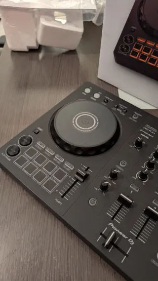 Controladora DJ Pioneer DDJ-FLX4