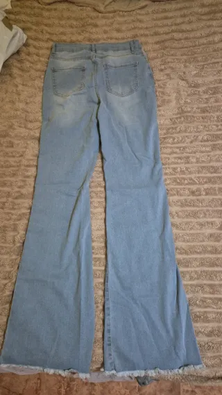 Pantalones vaqueros Shein acampanados nuevos