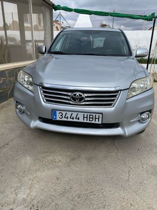 Toyota RAV4 2011